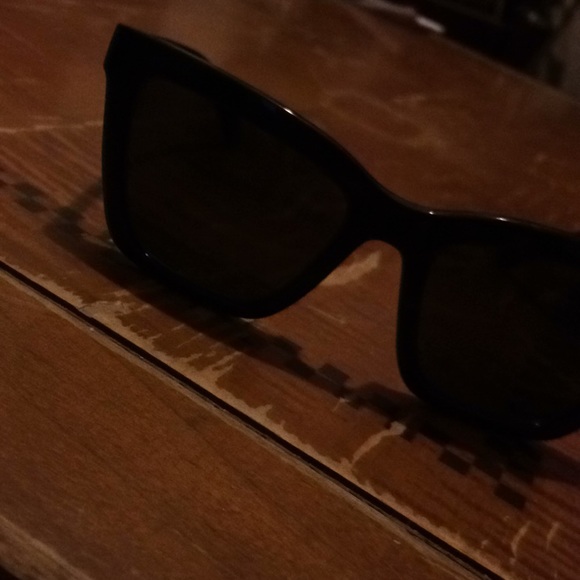 Coach sunglasses brand new 175$ - Picture 2 of 3